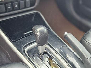 Mitsubishi Outlander 2018 года, 323 956 км - вид 11