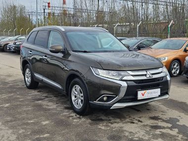 Mitsubishi Outlander 2018 года, 323 956 км - вид 3