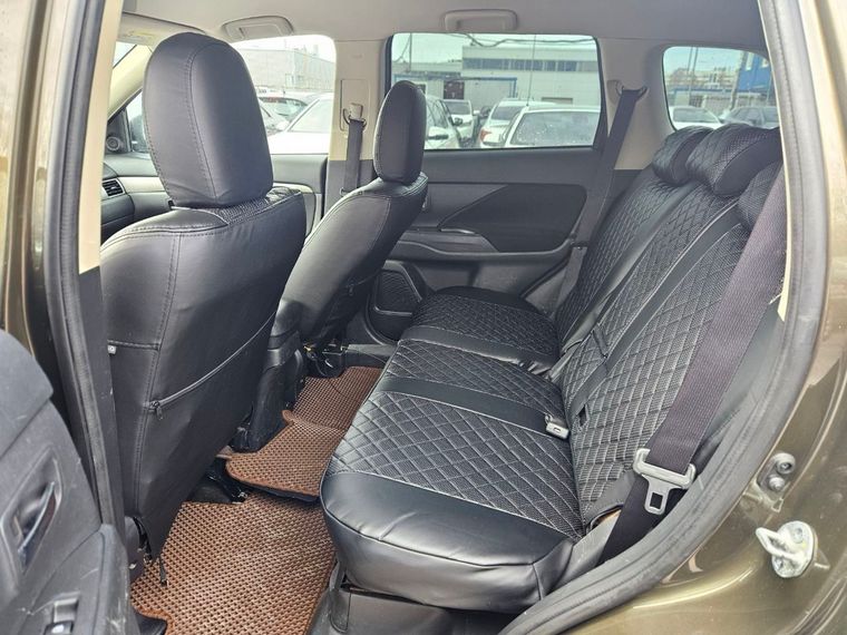 Mitsubishi Outlander 2018 года, 323 956 км - вид 14 Mitsubishi Outlander 2018 года, 323 956 км - вид 14