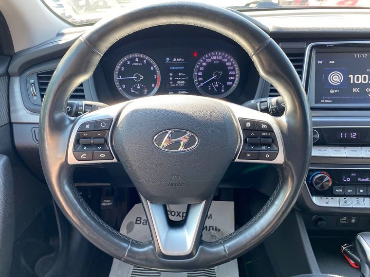 Hyundai Sonata 2018 года, 123 403 км - вид 9