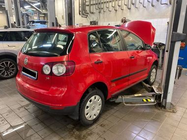 Volkswagen Golf Plus 2007 года, 202 172 км - вид 3