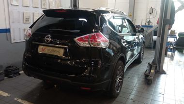Nissan X-Trail 2015 года, 186 382 км - вид 3