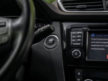 Nissan X-Trail 2015 года, 186 382 км - вид 9