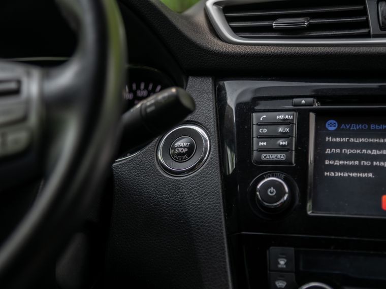 Nissan X-Trail 2015 года, 186 382 км - вид 9