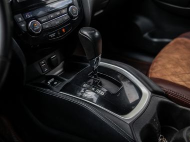 Nissan X-Trail 2015 года, 186 382 км - вид 12