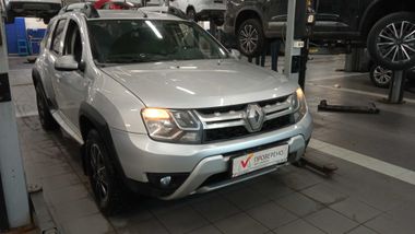 Renault Duster 2017 года, 165 000 км - вид 3