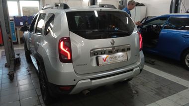 Renault Duster 2017 года, 165 000 км - вид 5