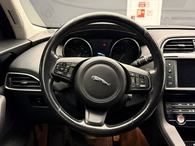 Jaguar F-Pace 2017 года, 222 599 км - вид 7