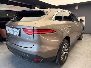 Jaguar F-Pace 2017 года, 222 599 км - вид 4