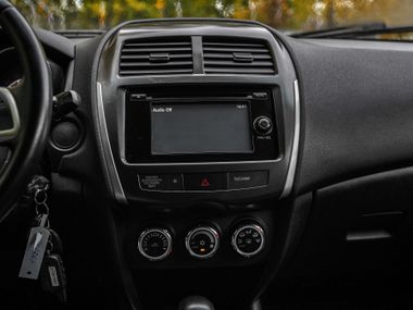 Mitsubishi ASX 2012 года, 198 654 км - вид 9