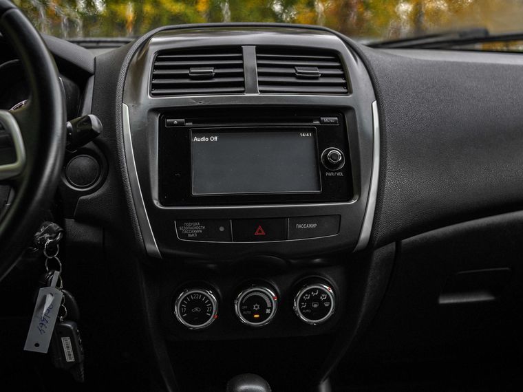 Mitsubishi ASX 2012 года, 198 654 км - вид 9