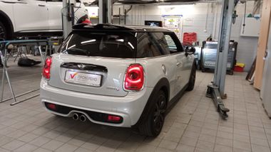 MINI Cooper S 2016 года, 109 353 км - вид 3