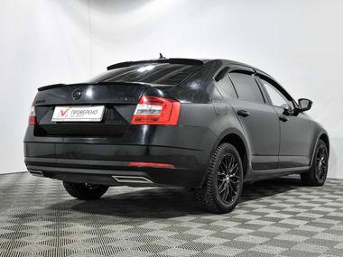 Skoda Octavia 2018 года, 283 237 км - вид 4