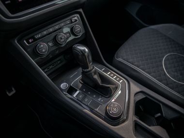 Volkswagen Tiguan 2019 года, 164 931 км - вид 9