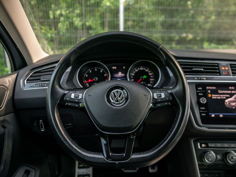 Volkswagen Tiguan 2019 года, 164 931 км - вид 6
