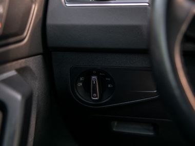 Volkswagen Tiguan 2019 года, 164 931 км - вид 11