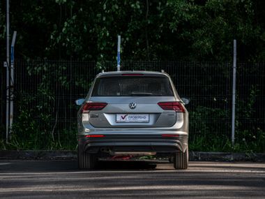 Volkswagen Tiguan 2019 года, 164 931 км - вид 4
