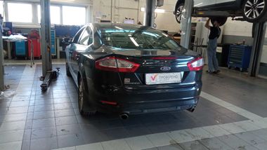 Ford Mondeo 2012 года, 76 397 км - вид 4