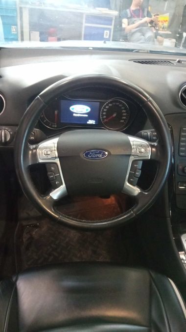 Ford Mondeo 2012 года, 76 397 км - вид 5