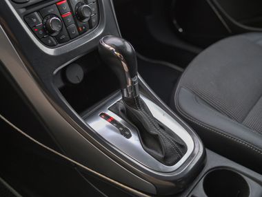 Opel Astra 2011 года, 201 954 км - вид 8