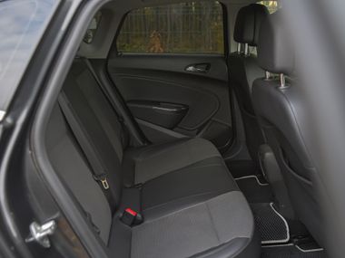 Opel Astra 2011 года, 201 954 км - вид 11