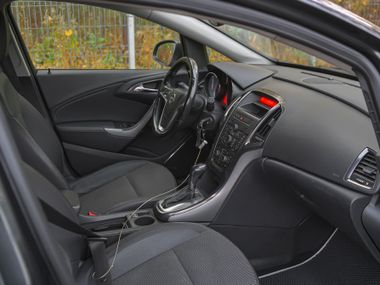 Opel Astra 2011 года, 201 954 км - вид 12