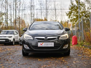Opel Astra 2011 года, 201 954 км - вид 3
