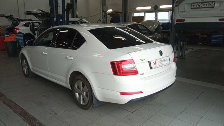 Skoda Octavia 2015 года, 123 265 км - вид 4