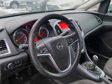 Opel Astra 2013 года, 268 437 км - вид 11