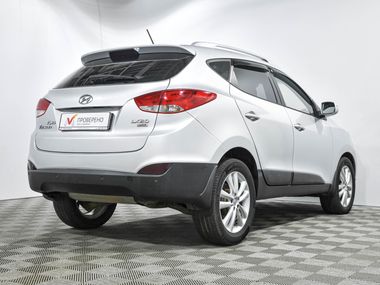 Hyundai Tucson 2012 года, 130 294 км - вид 4