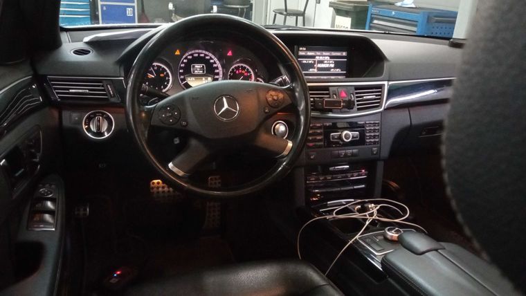 Mercedes-Benz E-класс 2012 года, 257 164 км - вид 5