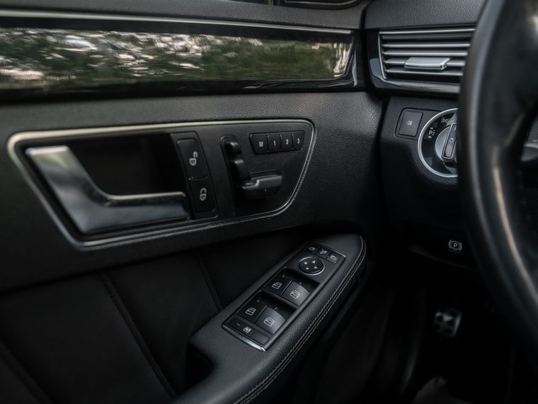 Mercedes-Benz E-класс 2012 года, 257 164 км - вид 11