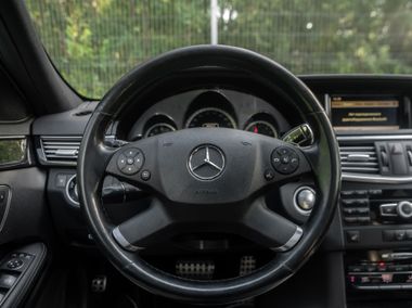 Mercedes-Benz E-класс 2012 года, 257 164 км - вид 7