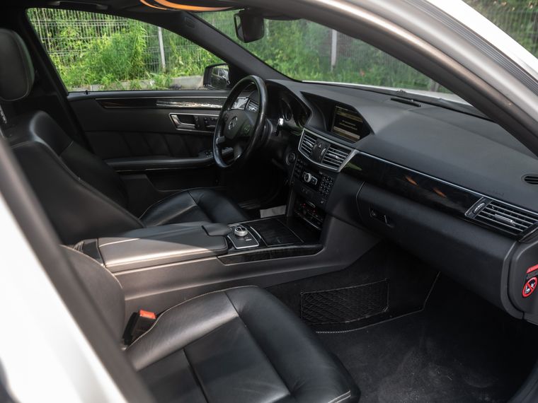 Mercedes-Benz E-класс 2012 года, 257 164 км - вид 16