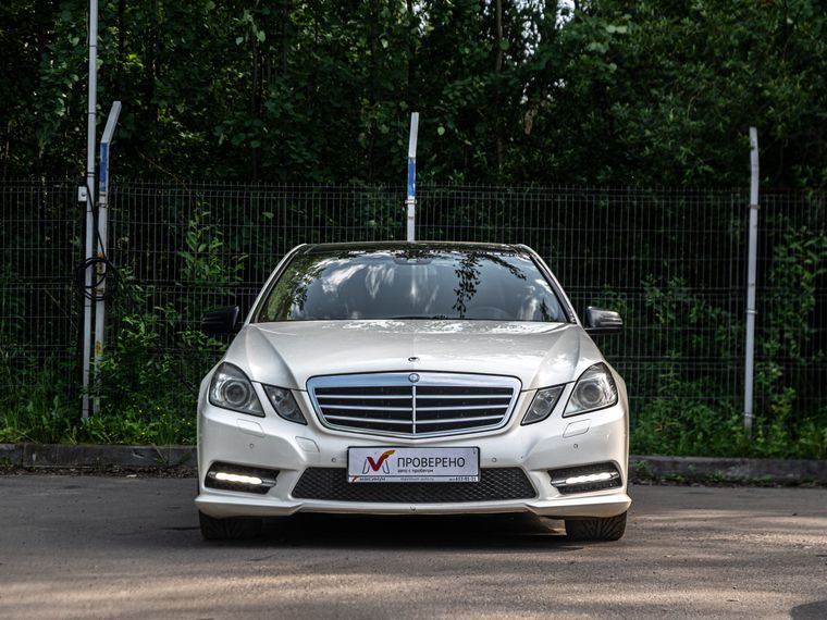 Mercedes-Benz E-класс 2012 года, 257 164 км - вид 3