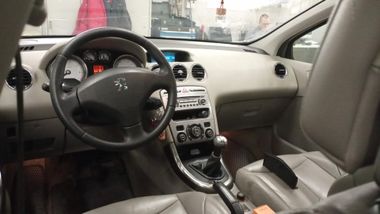 Peugeot 308 2008 года, 198 026 км - вид 5