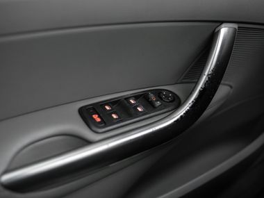 Peugeot 308 2008 года, 198 026 км - вид 9