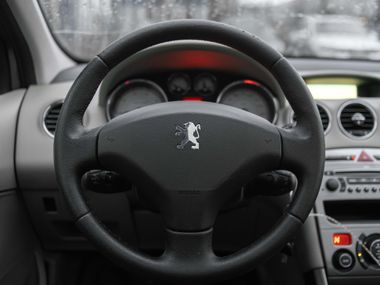 Peugeot 308 2008 года, 198 026 км - вид 6