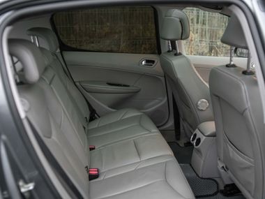 Peugeot 308 2008 года, 198 026 км - вид 10