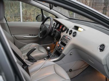 Peugeot 308 2008 года, 198 026 км - вид 12