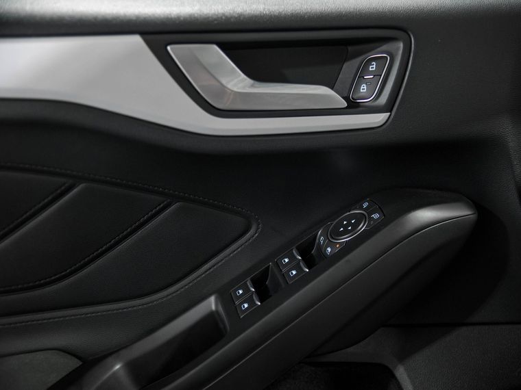 Ford Focus 2019 года, 144 730 км - вид 16