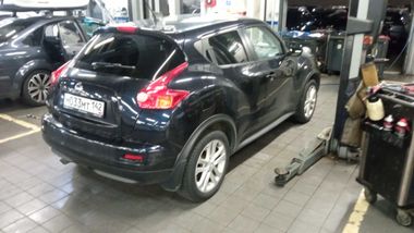 Nissan Juke 2011 года, 150 905 км - вид 3