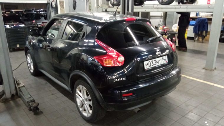 Nissan Juke 2011 года, 150 905 км - вид 4