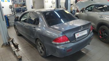 Mitsubishi Lancer 2006 года, 215 228 км - вид 4