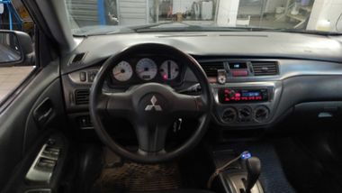 Mitsubishi Lancer 2006 года, 215 228 км - вид 5