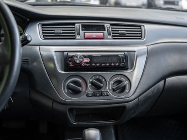 Mitsubishi Lancer 2006 года, 215 228 км - вид 7