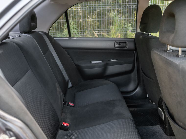 Mitsubishi Lancer 2006 года, 215 228 км - вид 10