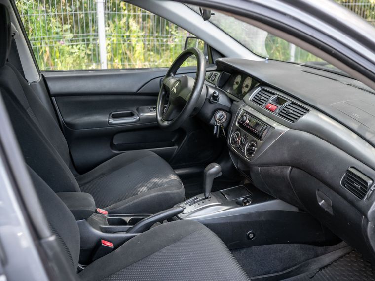 Mitsubishi Lancer 2006 года, 215 228 км - вид 11