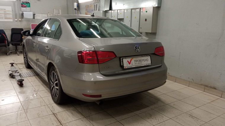 Volkswagen Jetta 2016 года, 174 397 км - вид 5