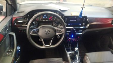 Volkswagen Polo 2021 года, 108 770 км - вид 5